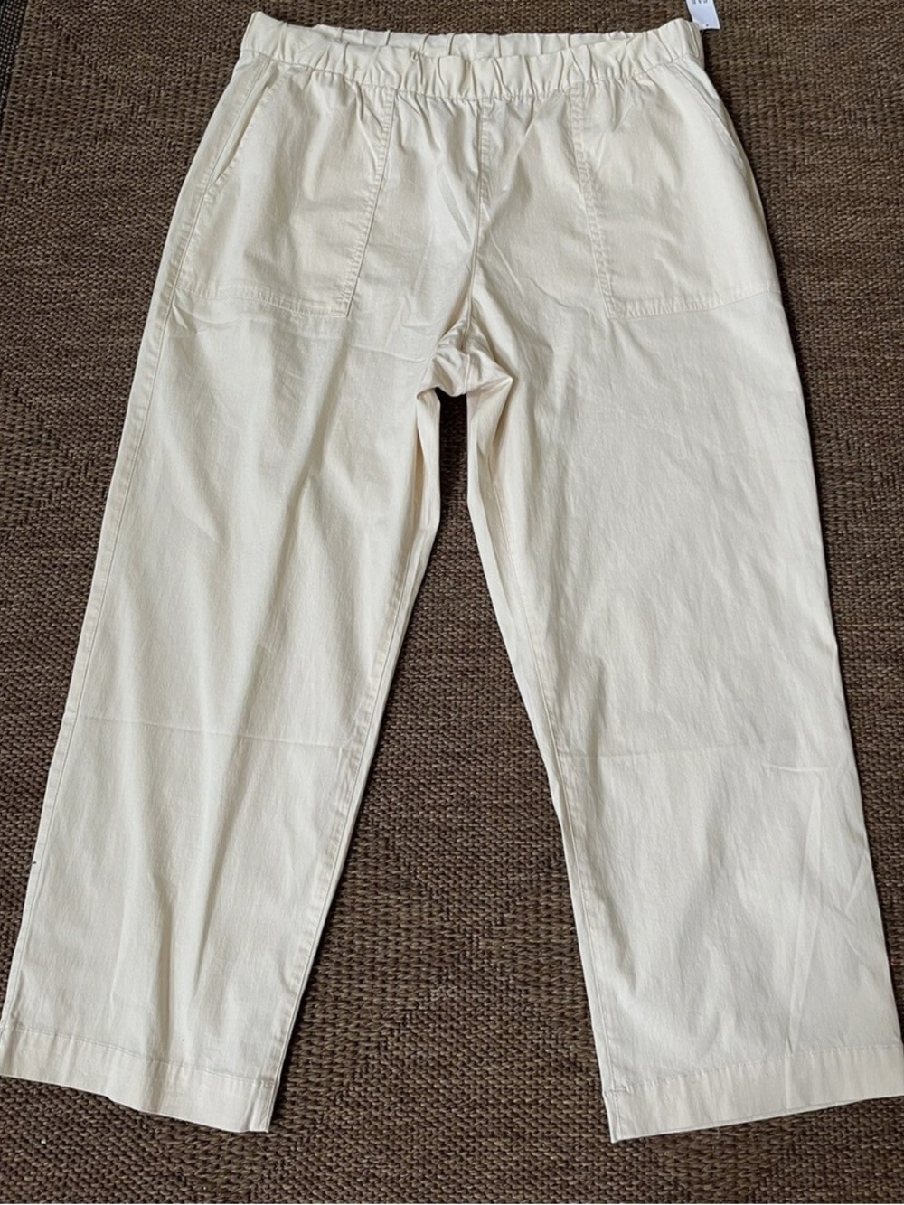 GAP Off Duty Khaki Tapered Cargo Pants 
Large (L)